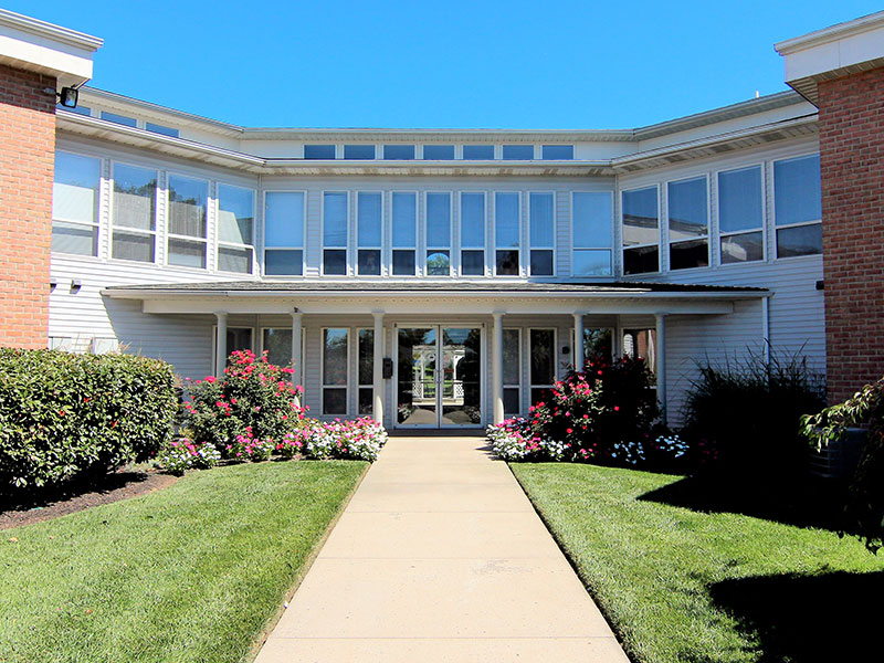 Woodbury Corners Apartments